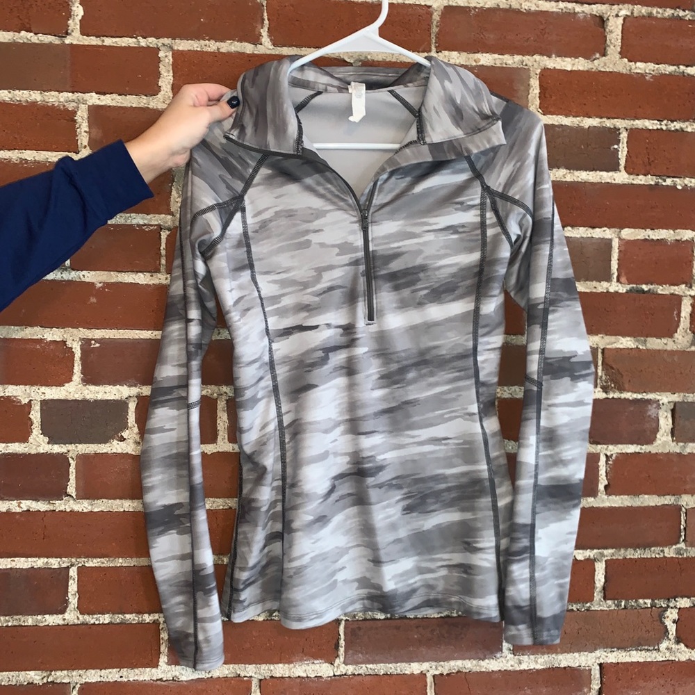 Under Armour Pull Over